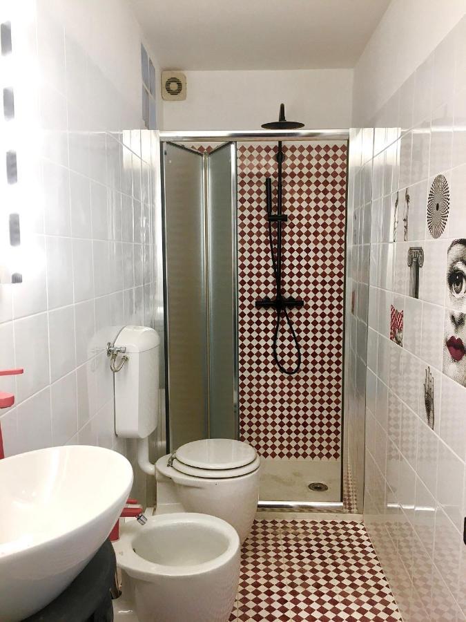 L'Ora Delle Streghe B&B Centralissimo Ліворно Екстер'єр фото